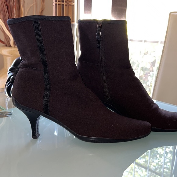 Prada boots with heels, dark brown, pretty good condition - Picture 1 of 6